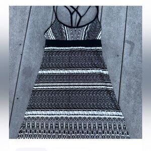 ATHLETA Black and White Aztec geometric golf tennis Pickleball sports dress